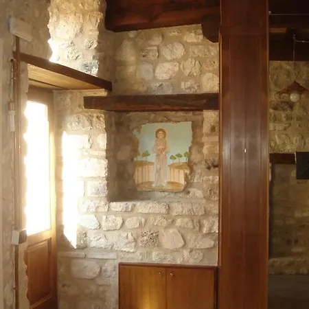 Rocca Ranne Hotel Montefranco