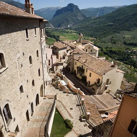 Rocca Ranne 3* Montefranco